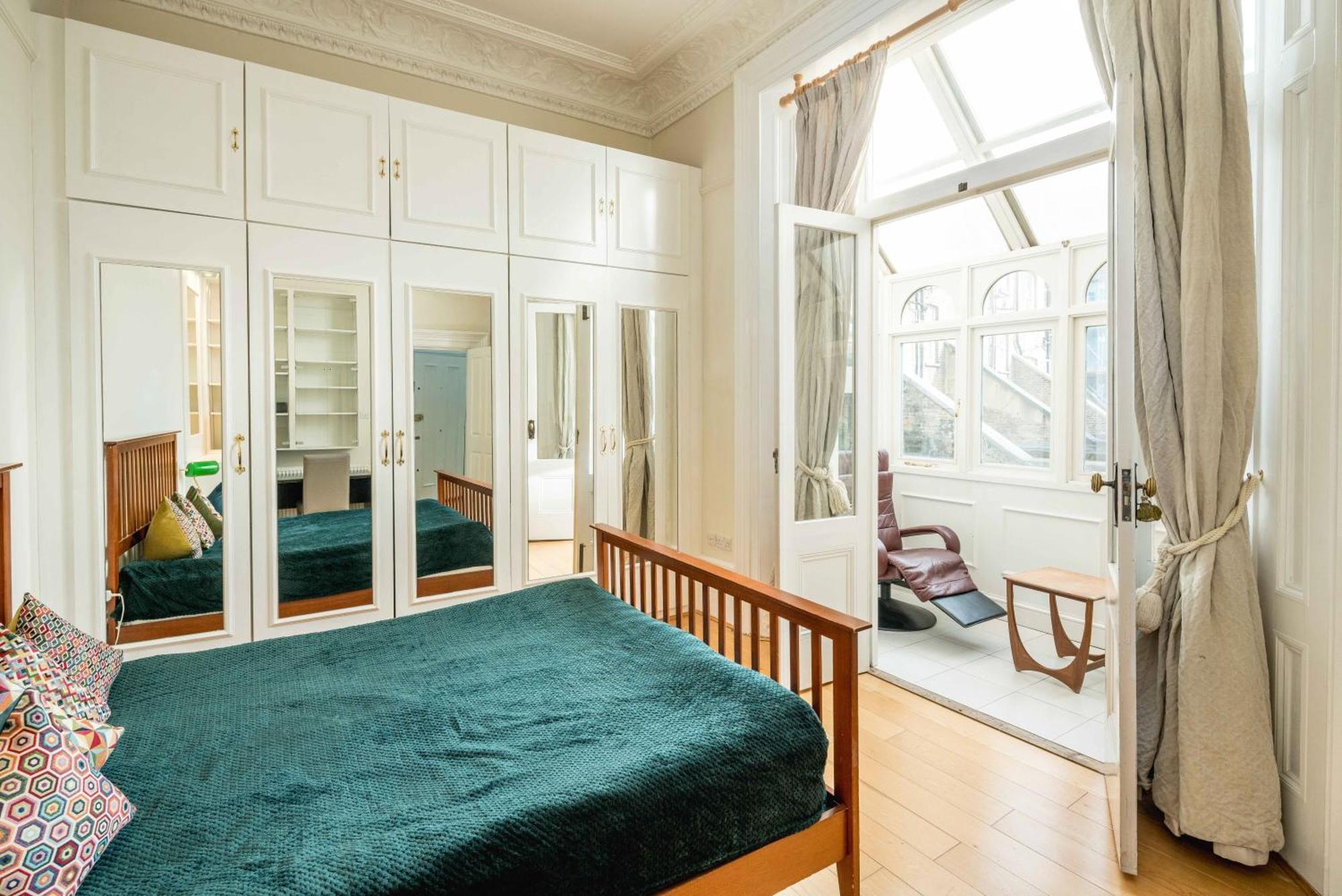 ロンドンFour Beds By The Stationアパートメント エクステリア 写真