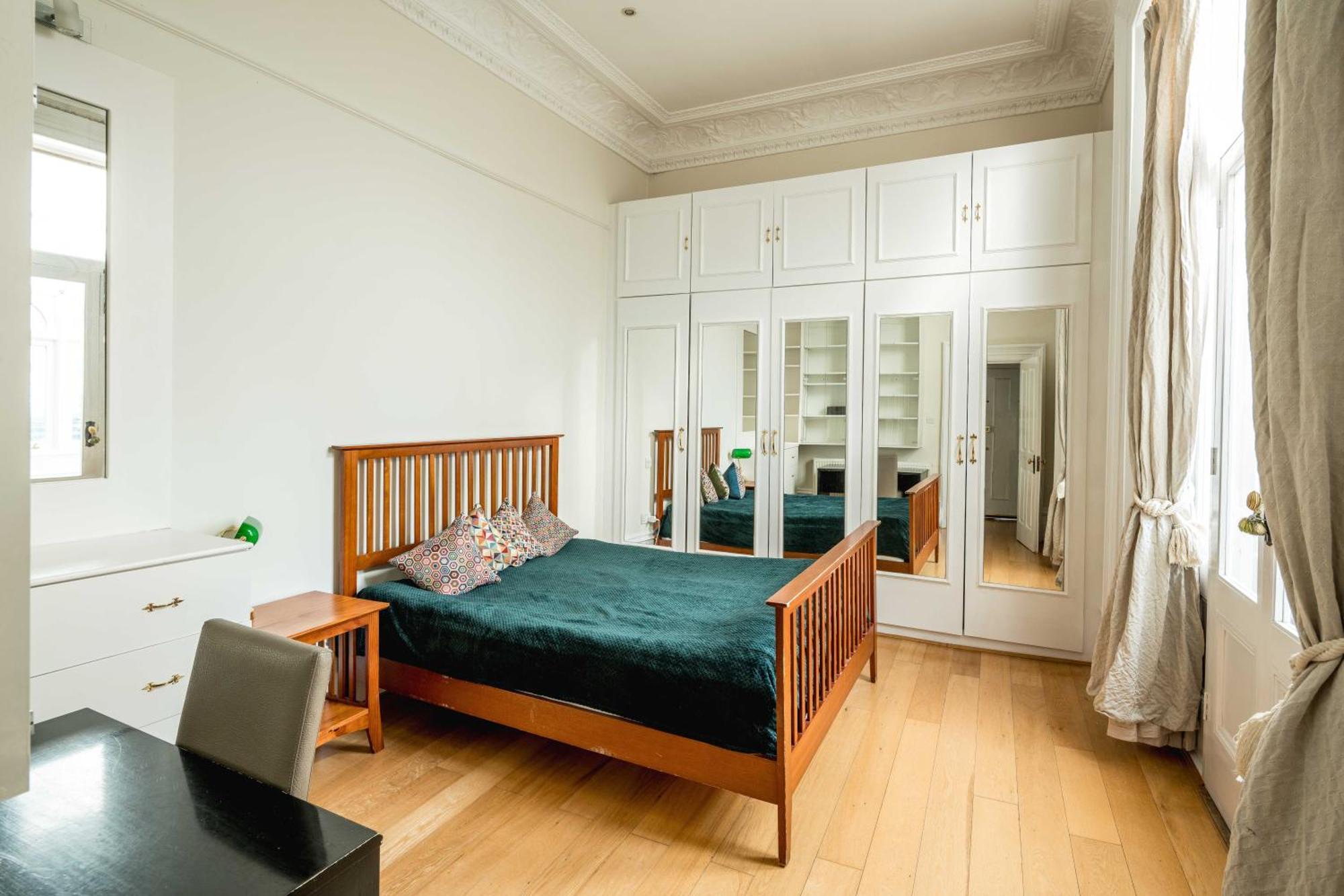 ロンドンFour Beds By The Stationアパートメント エクステリア 写真